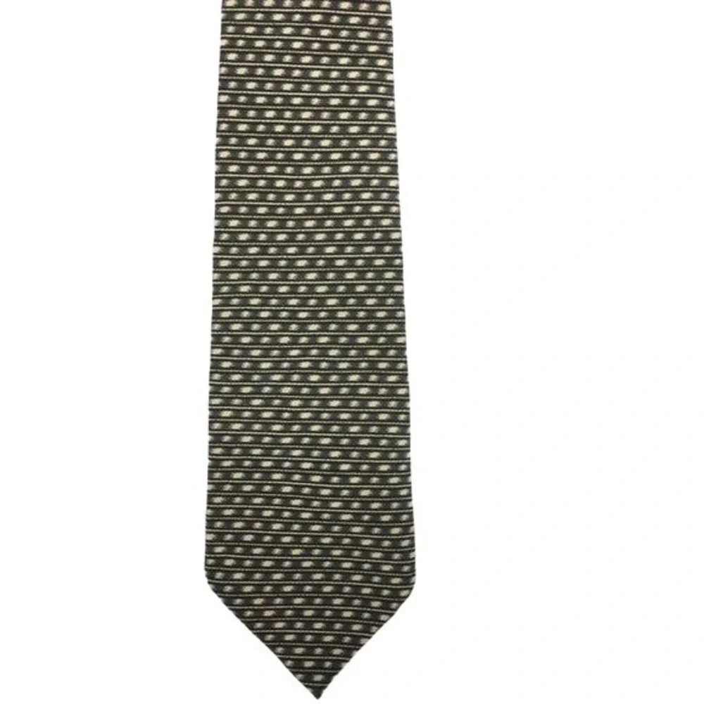 Claiborne Silk Tie Mens Black White Striped Pattern Classic Business USA Vintage